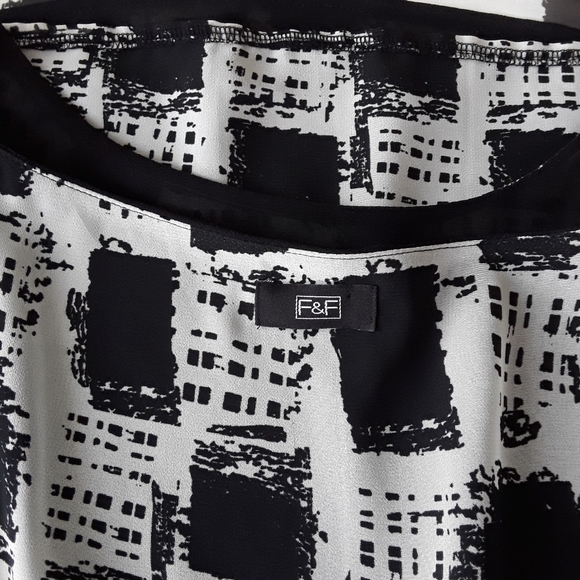 F&F Florence and Fred SHEER BLK/WHITE TOP SZ MED - Picture 4 of 4